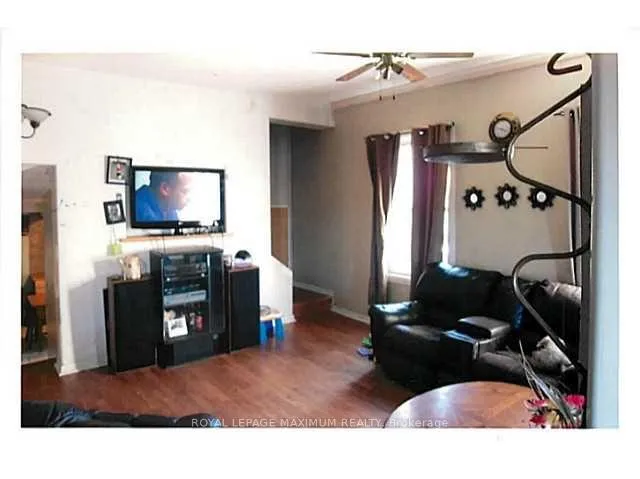 Photo 4 of 45 Gowan Street, Barrie, Allandale — HOMEH