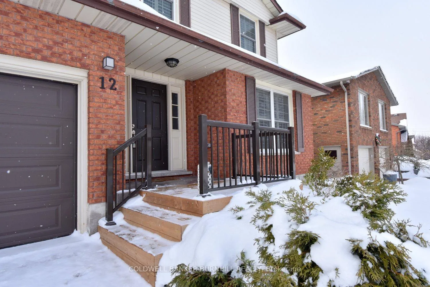 Photo 3 of 12 Ben Nevis Drive, Hamilton, Stoney Creek — HOMEH