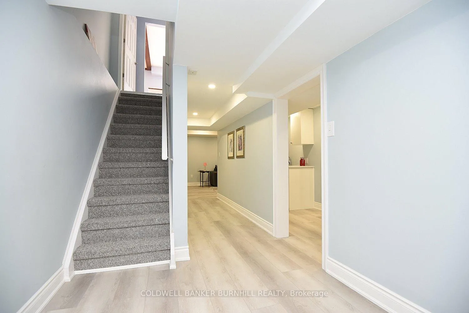 Photo 35 of 12 Ben Nevis Drive, Hamilton, Stoney Creek — HOMEH