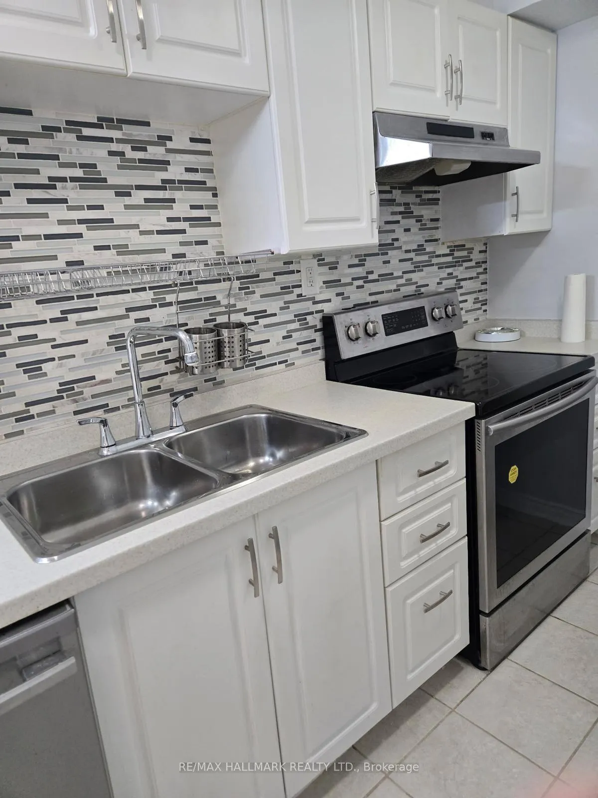 Photo 2 of 2 Lady Loretta Lane, Vaughan, Patterson — HOMEH