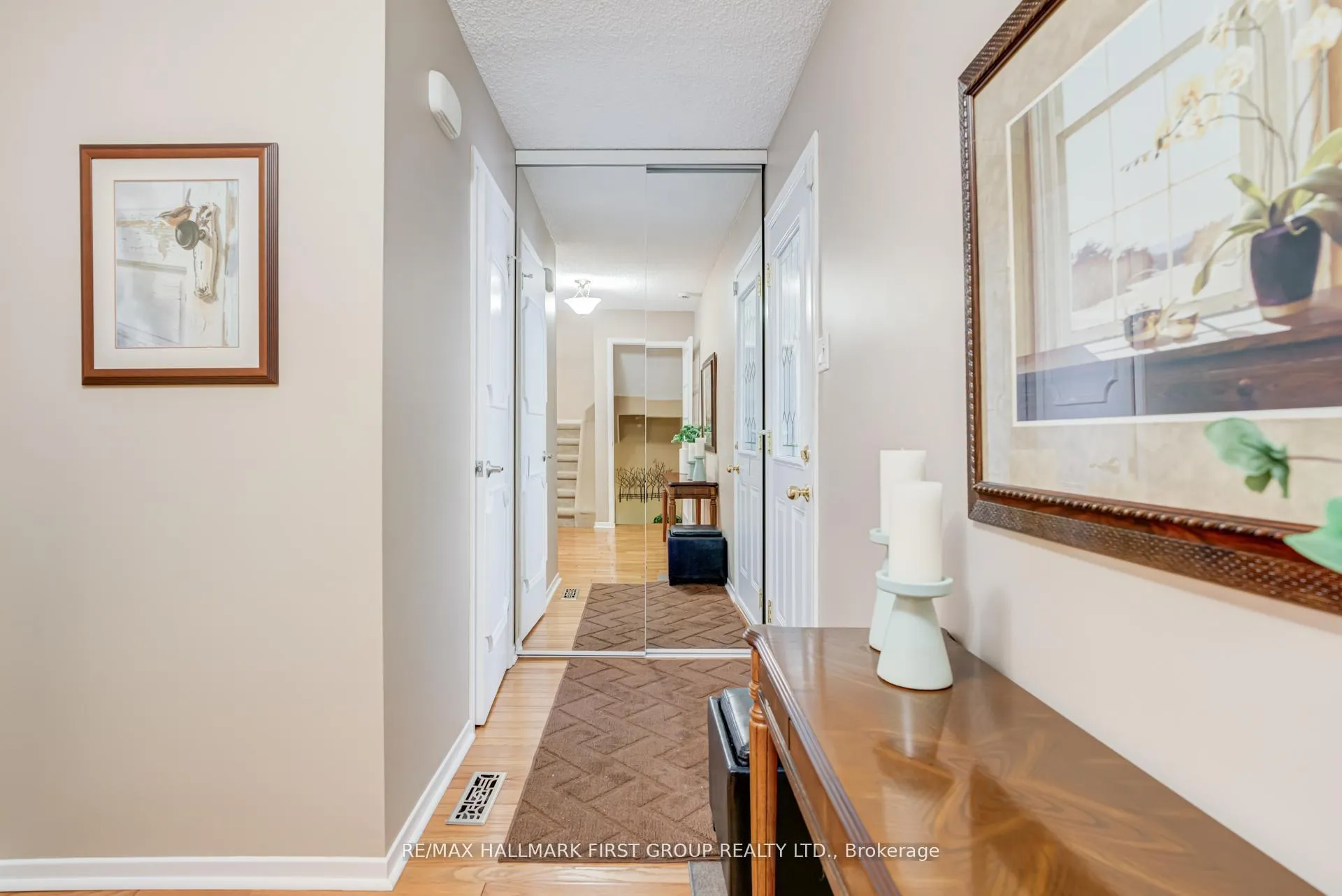 Photo 5 of 28 Jenkins Lane, Ajax, South East — HOMEH