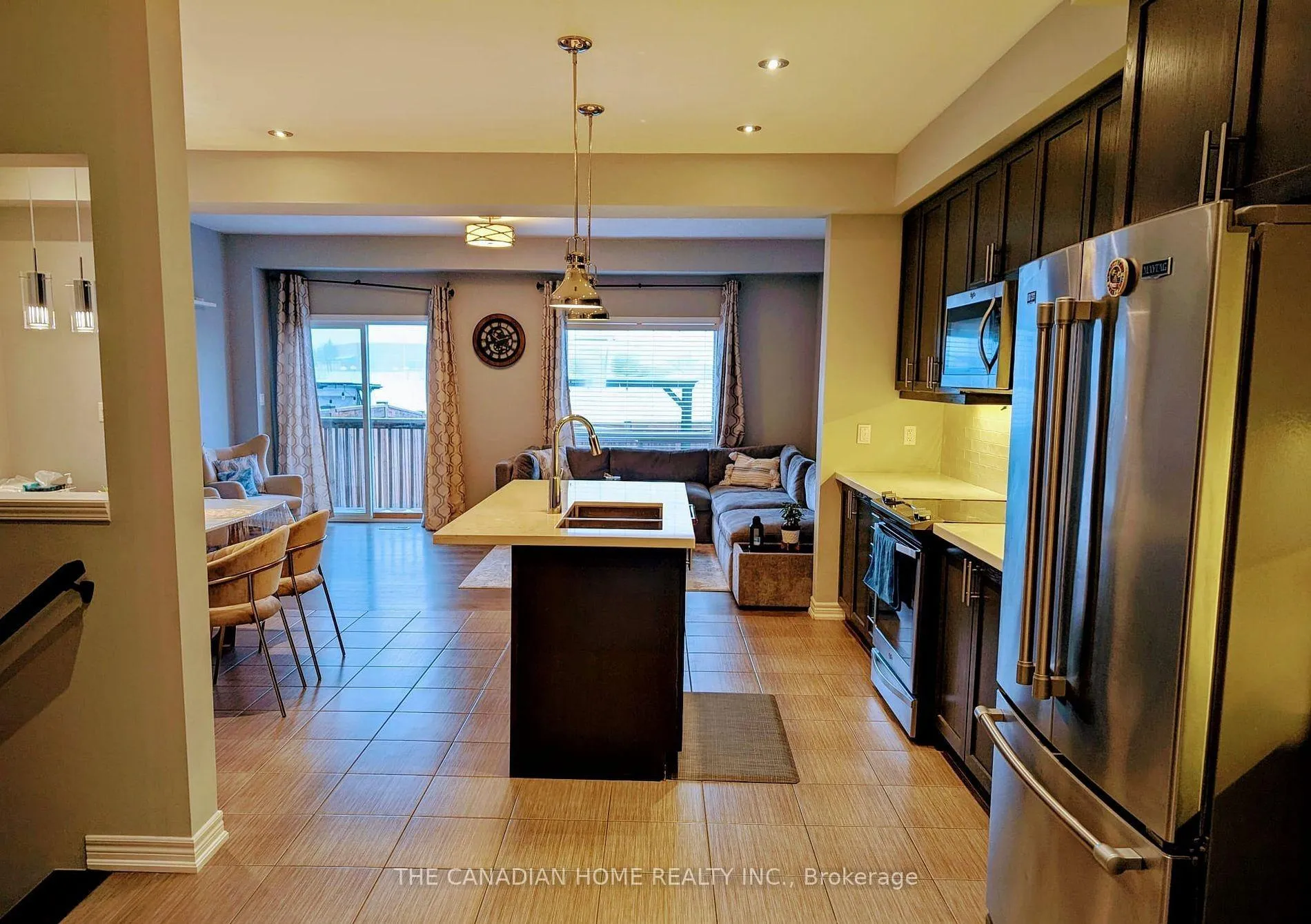 Photo 7 of 137 Lormont Boulevard, Hamilton, Stoney Creek — HOMEH