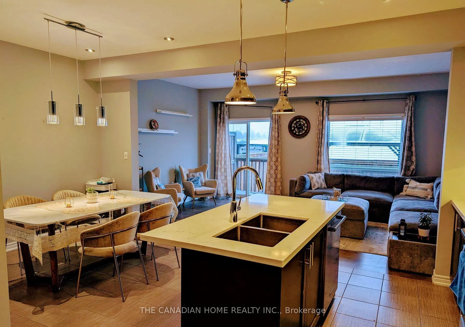 Photo 8 of 137 Lormont Boulevard, Hamilton, Stoney Creek — HOMEH
