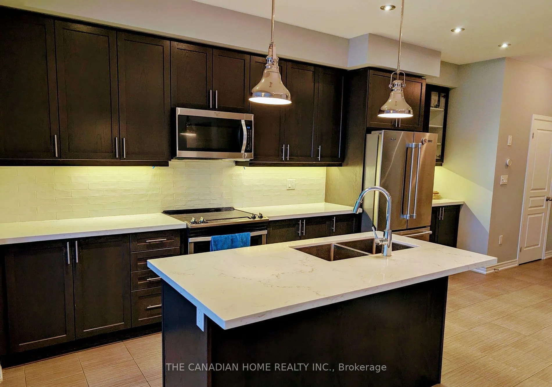 Photo 9 of 137 Lormont Boulevard, Hamilton, Stoney Creek — HOMEH