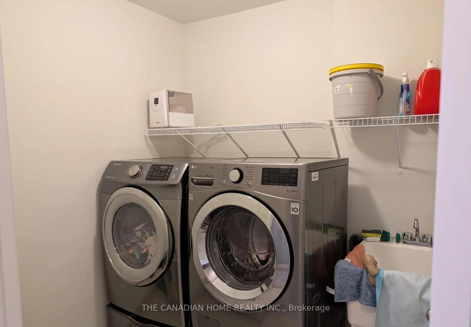Photo 17 of 137 Lormont Boulevard, Hamilton, Stoney Creek — HOMEH