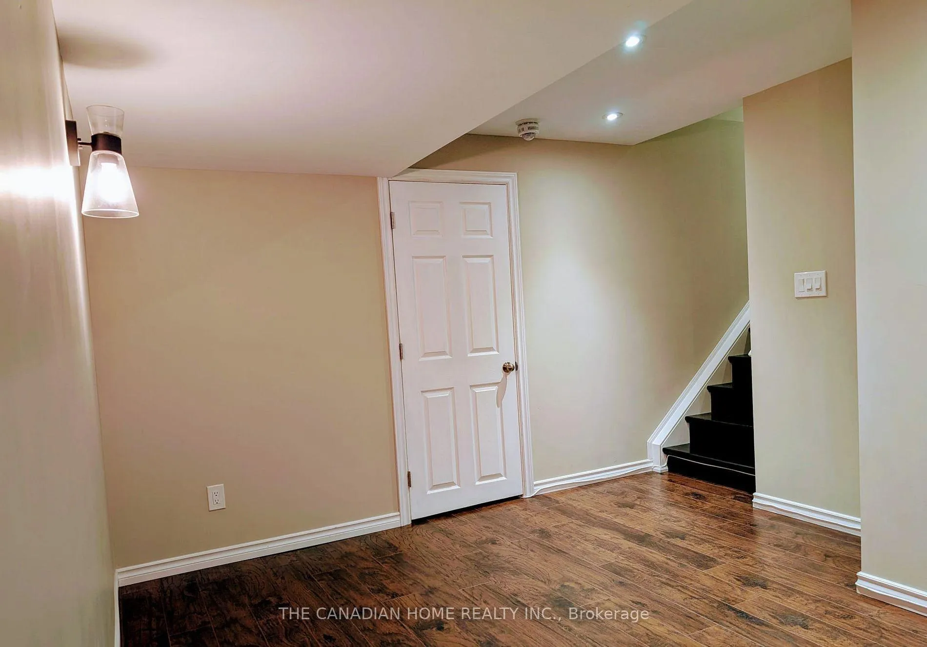 Photo 28 of 137 Lormont Boulevard, Hamilton, Stoney Creek — HOMEH