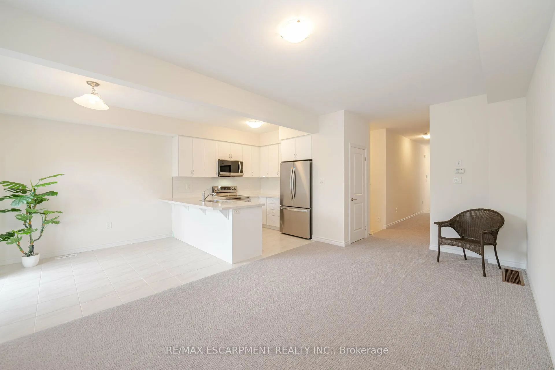 Photo 9 of Unit 96, 305 Garner Road W, Hamilton, Ancaster — HOMEH