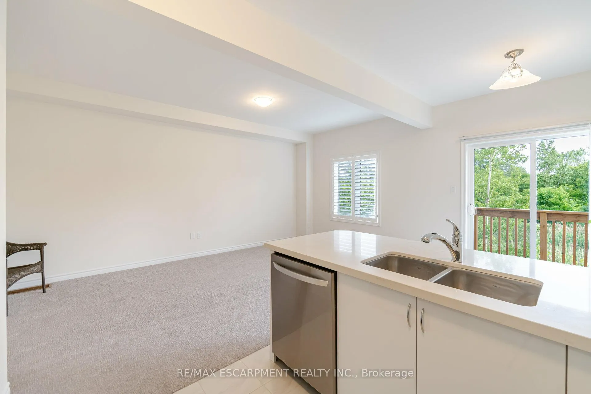Photo 13 of Unit 96, 305 Garner Road W, Hamilton, Ancaster — HOMEH
