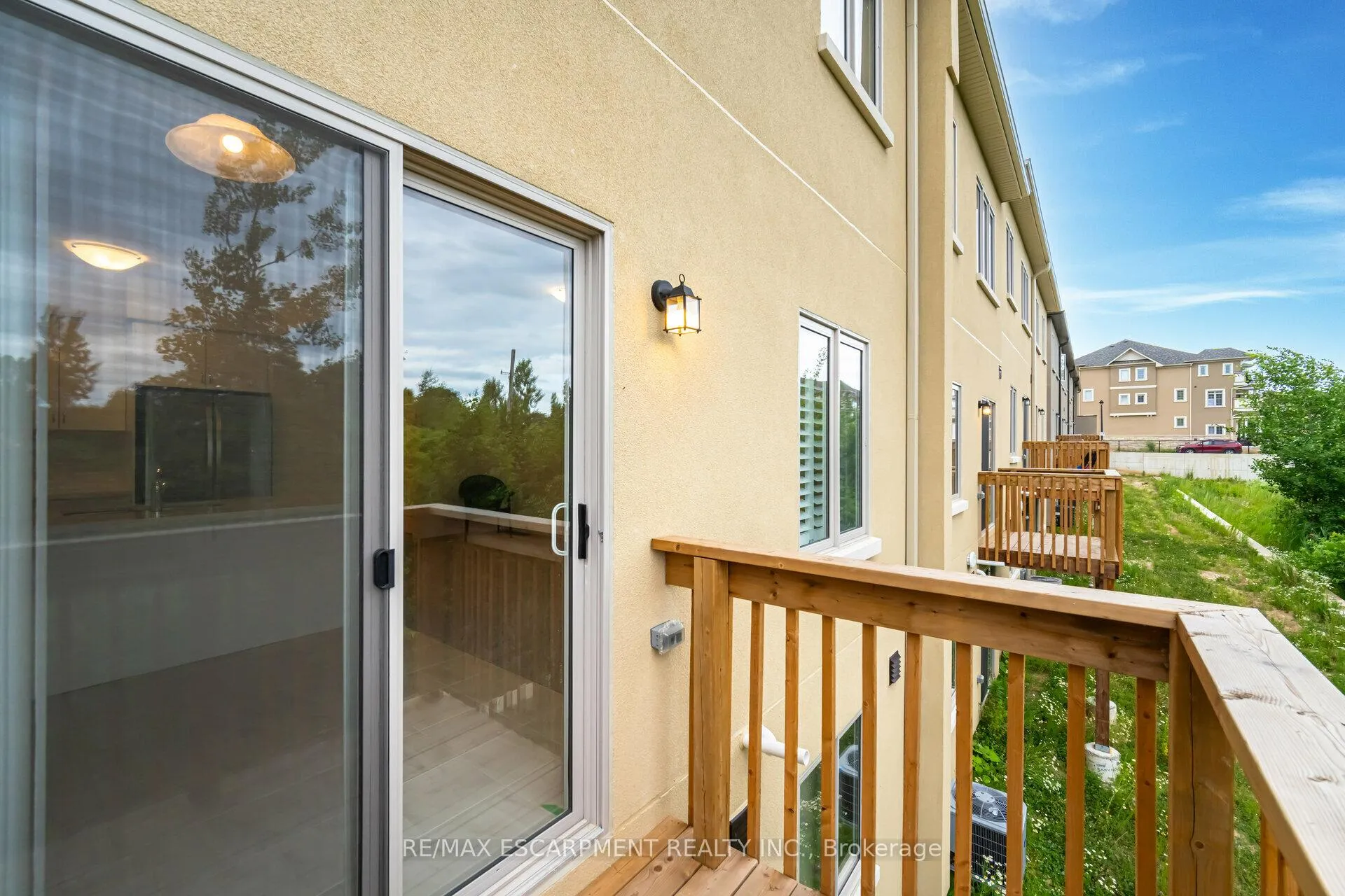 Photo 14 of Unit 96, 305 Garner Road W, Hamilton, Ancaster — HOMEH