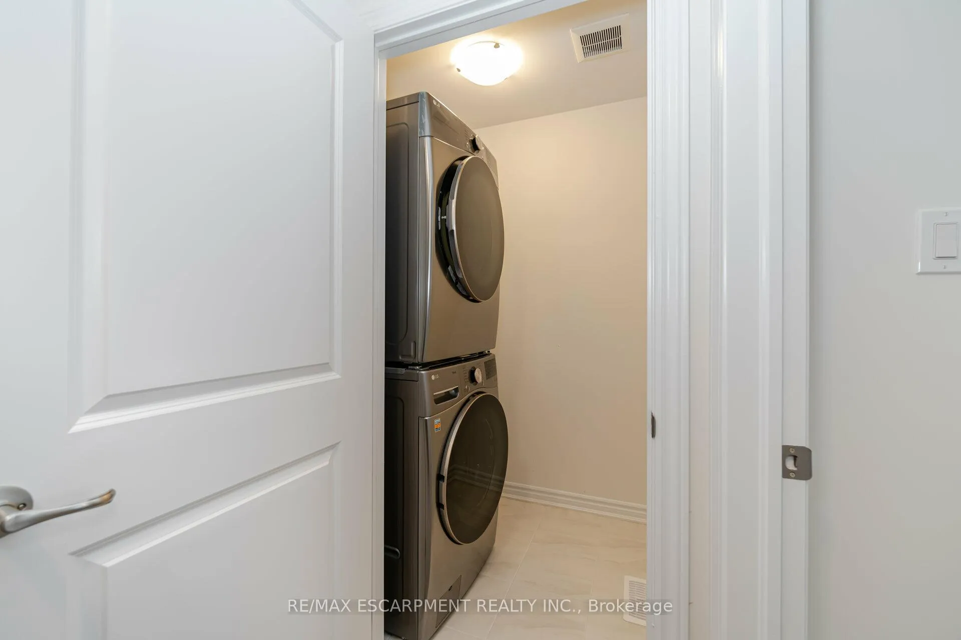 Photo 30 of Unit 96, 305 Garner Road W, Hamilton, Ancaster — HOMEH