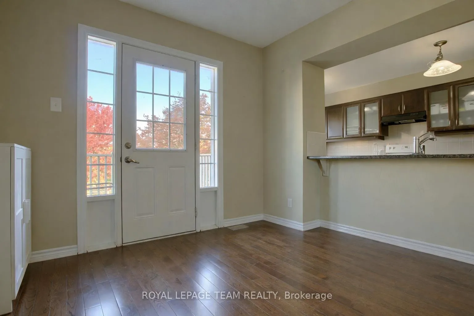 Photo 8 of 2092 Madrid Avenue, Ottawa, Barrhaven - Heritage Park — HOMEH