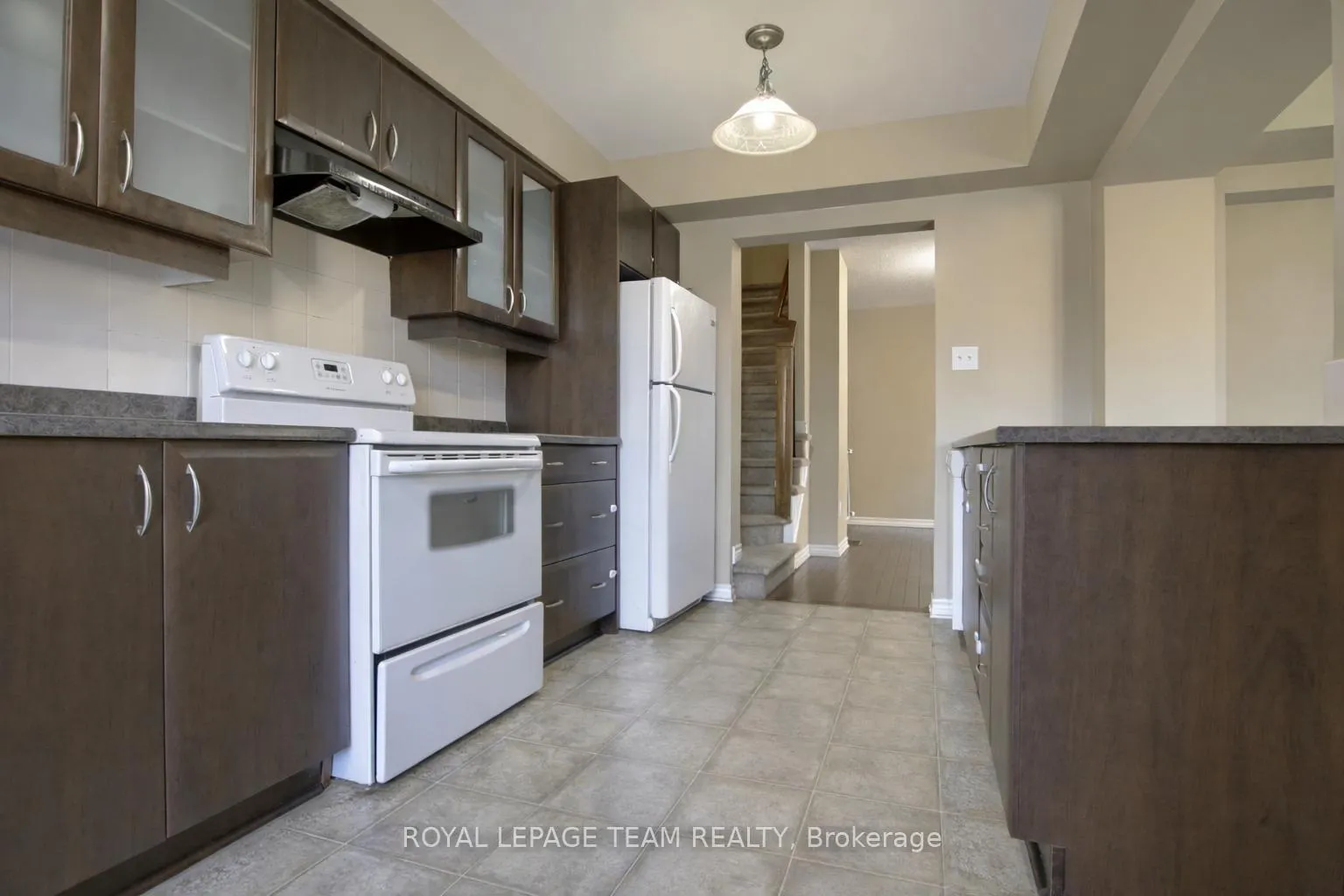 Photo 10 of 2092 Madrid Avenue, Ottawa, Barrhaven - Heritage Park — HOMEH