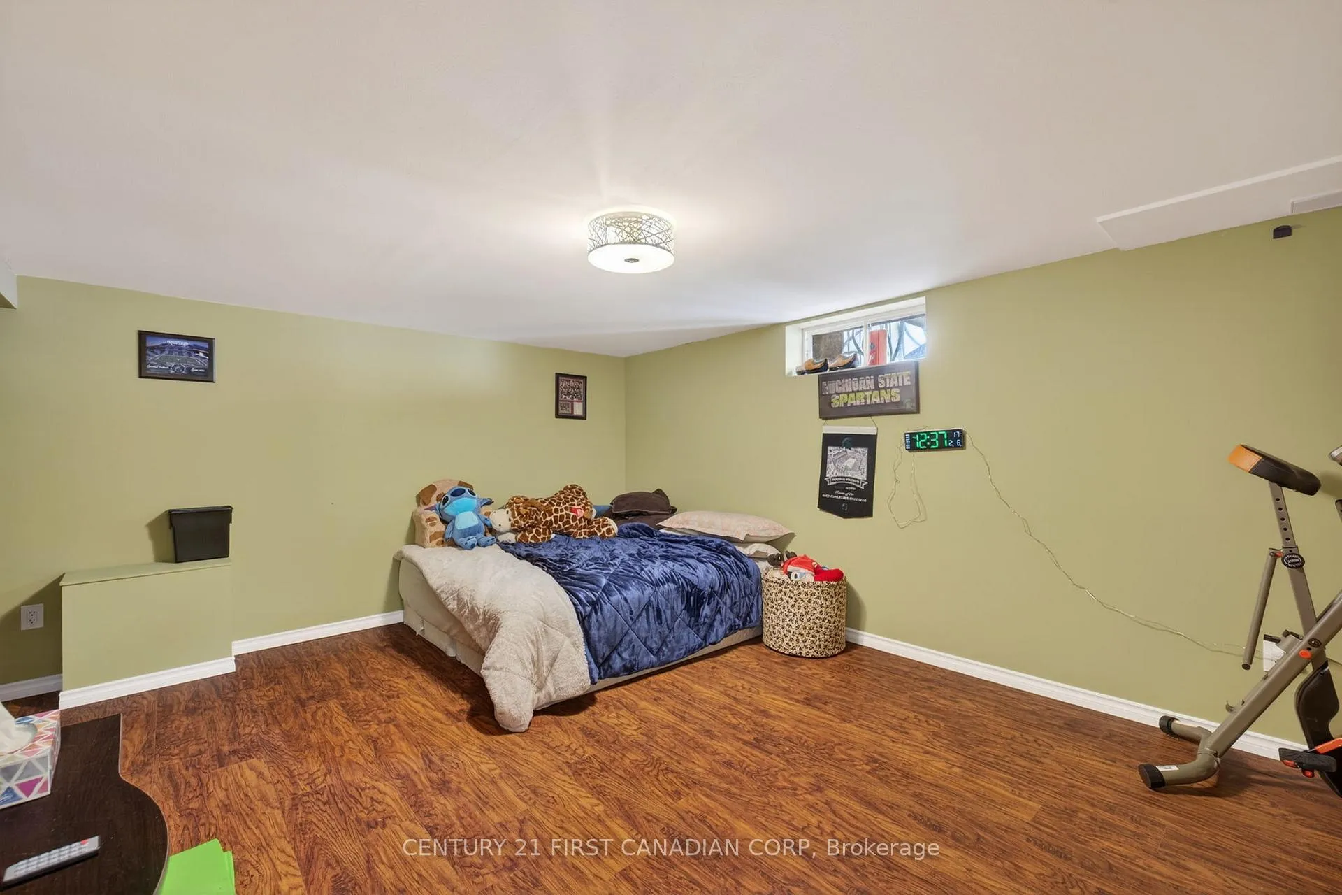 Photo 29 of 75 Mendip Crescent, London, South Y — HOMEH