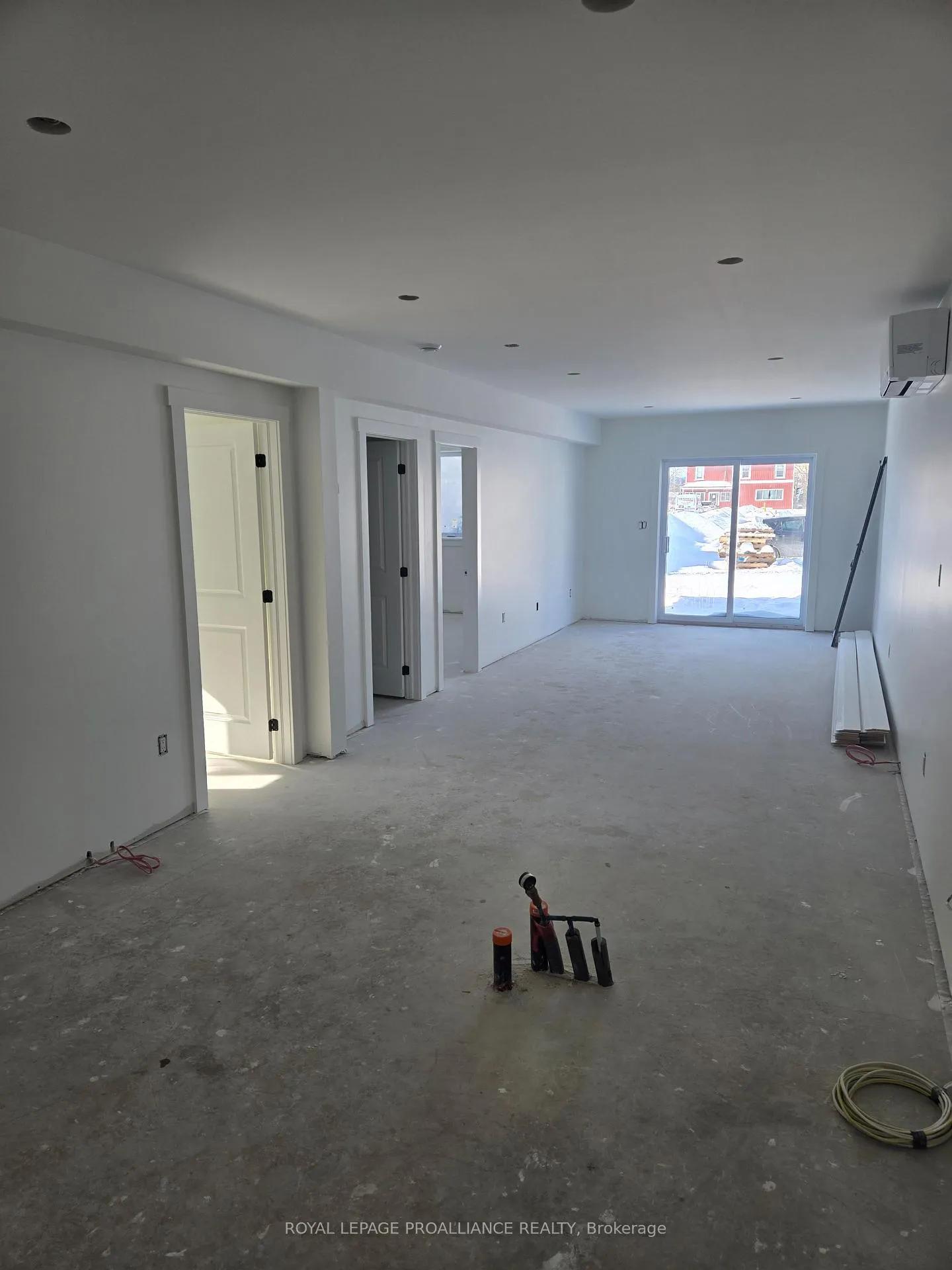 Photo 8 of Unit 3, 92 Lywood Street, Belleville, Thurlow Ward — HOMEH