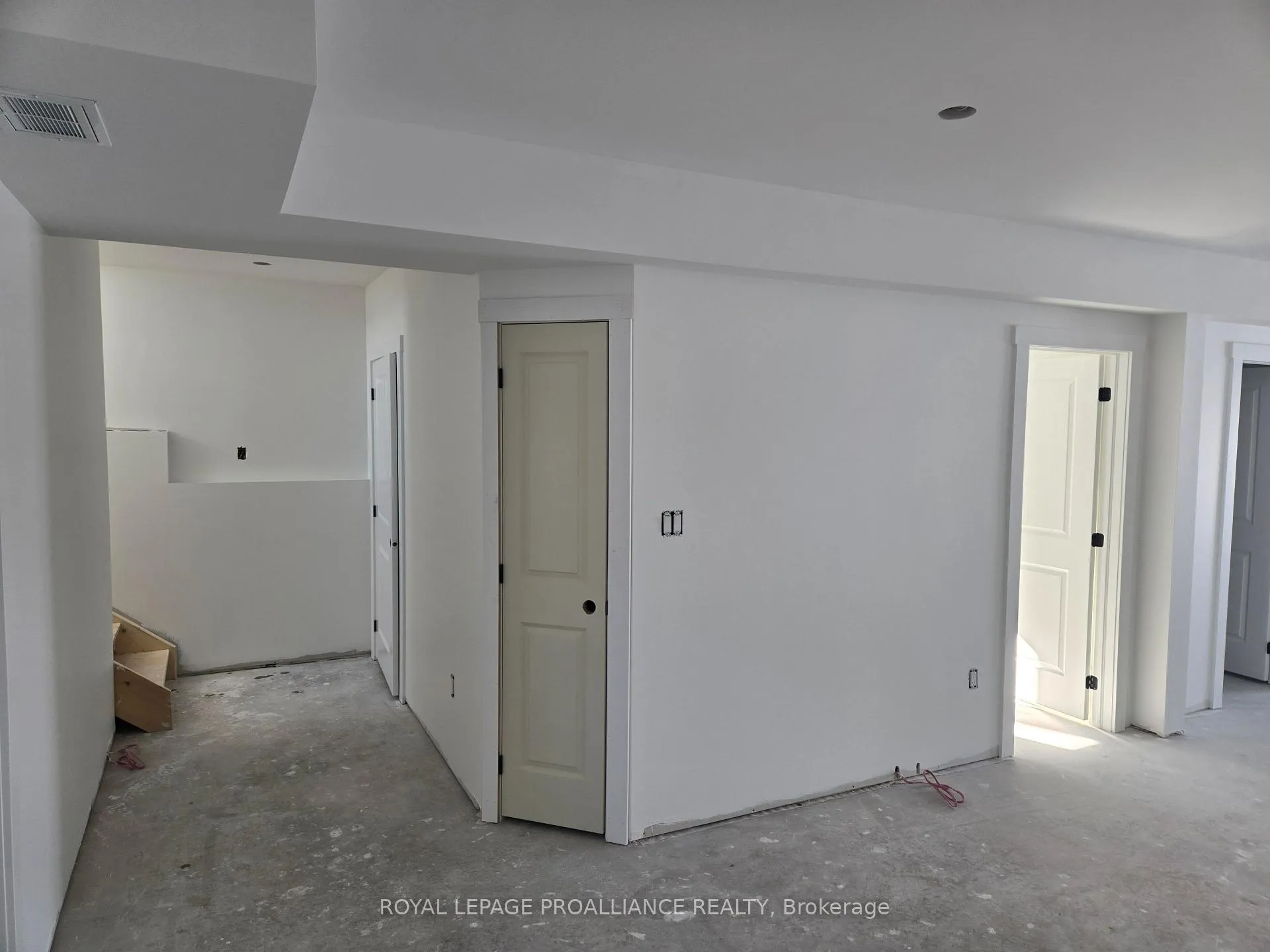 Photo 9 of Unit 3, 92 Lywood Street, Belleville, Thurlow Ward — HOMEH