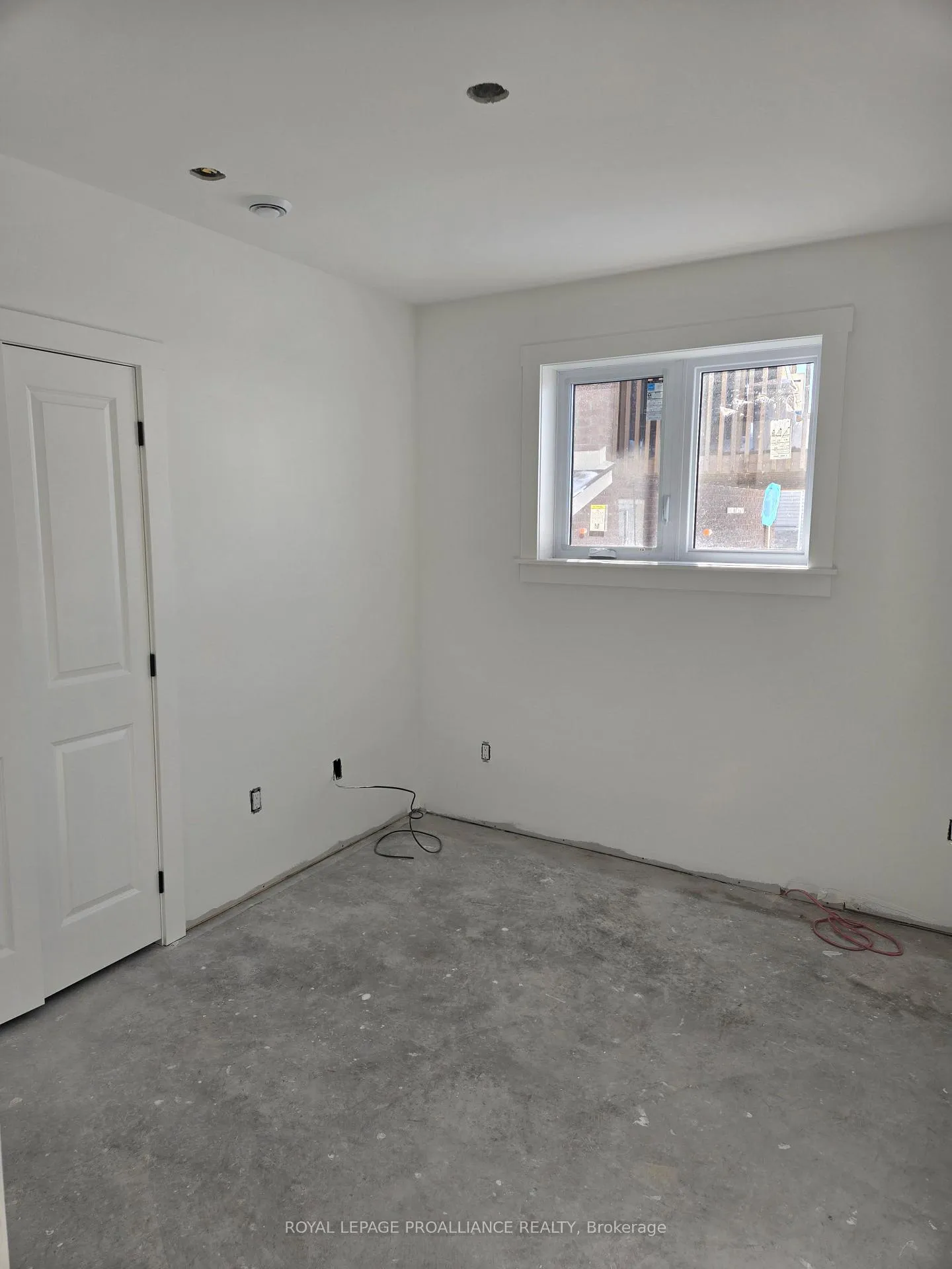 Photo 11 of Unit 3, 92 Lywood Street, Belleville, Thurlow Ward — HOMEH