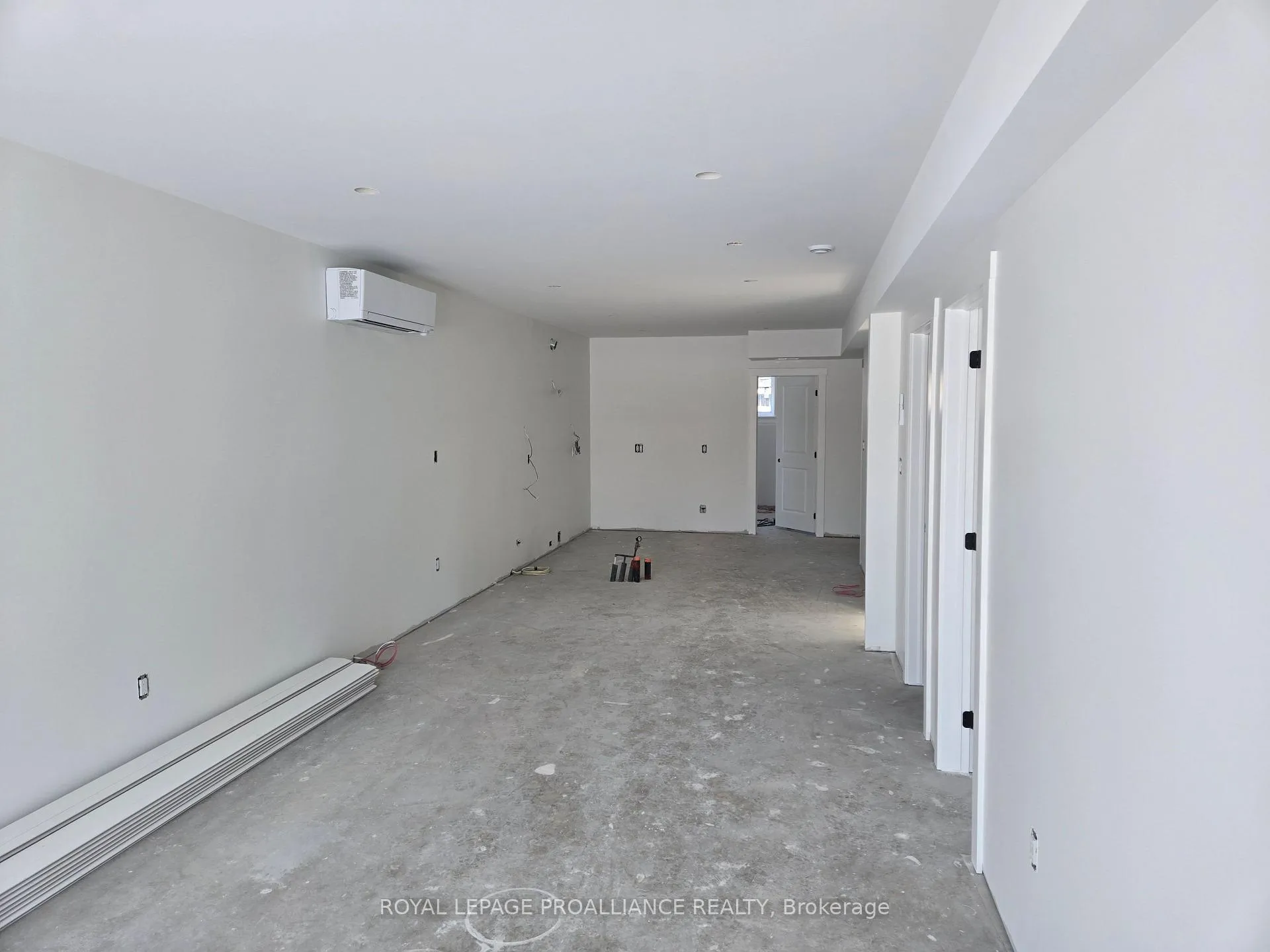 Photo 18 of Unit 3, 92 Lywood Street, Belleville, Thurlow Ward — HOMEH