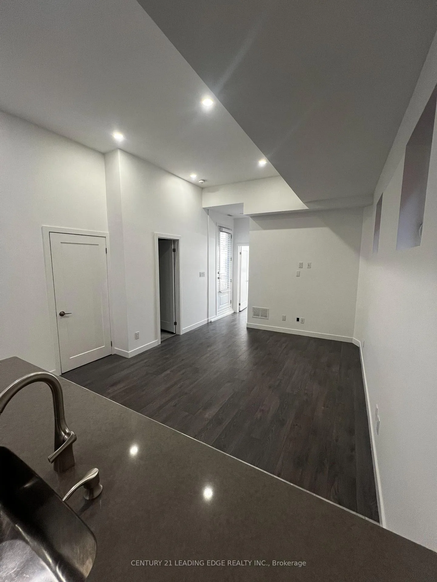 Photo 2 of Unit Unit A, 1375 Bathurst Street, Toronto, Casa Loma — HOMEH