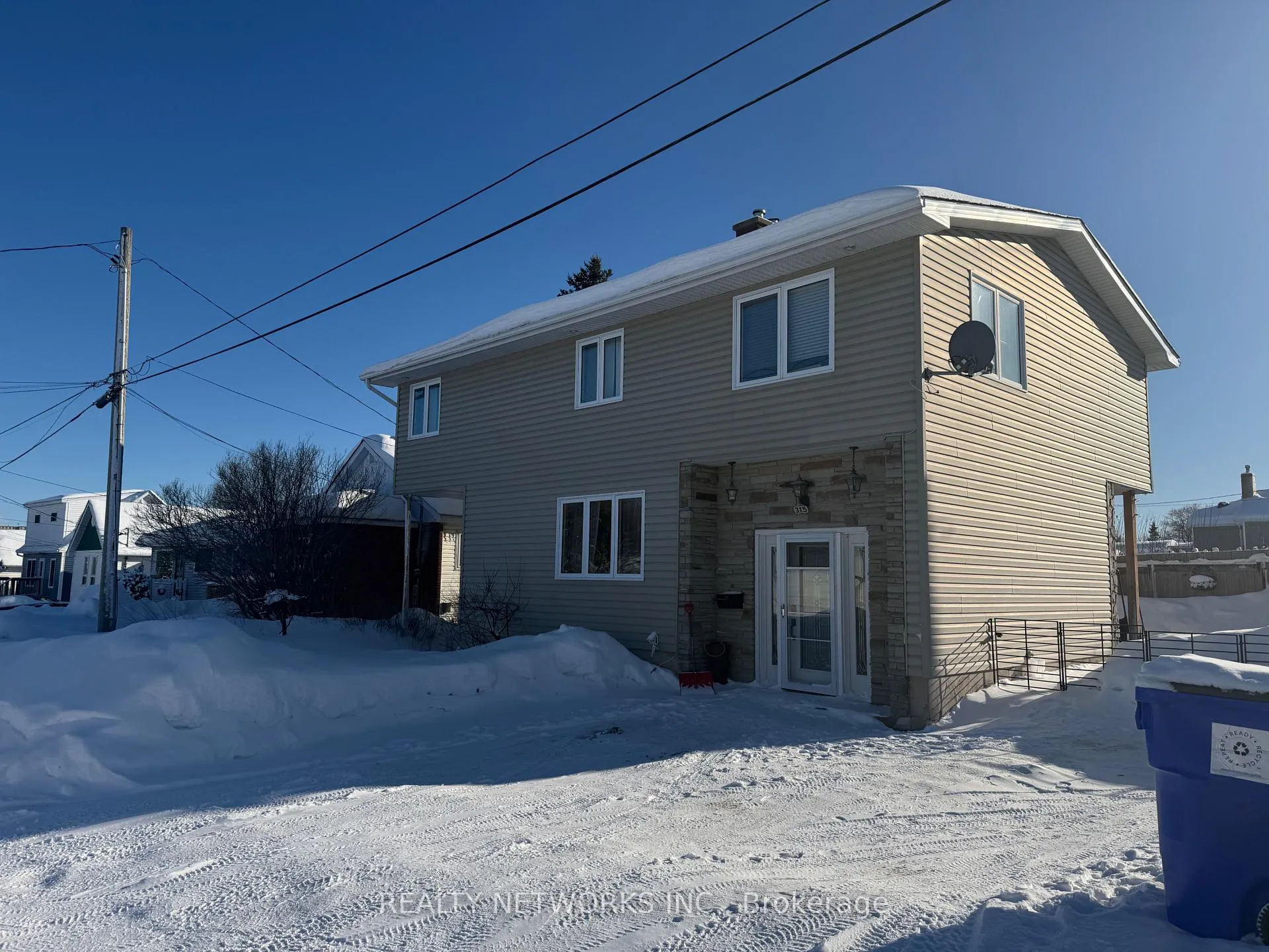 Front of 315 Ann Avenue