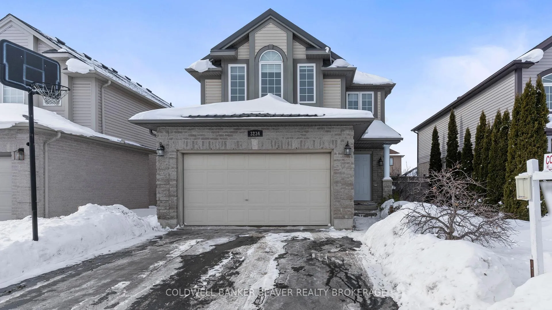 Photo 1 of 3234 Meadowgate Boulevard, London, South U — HOMEH