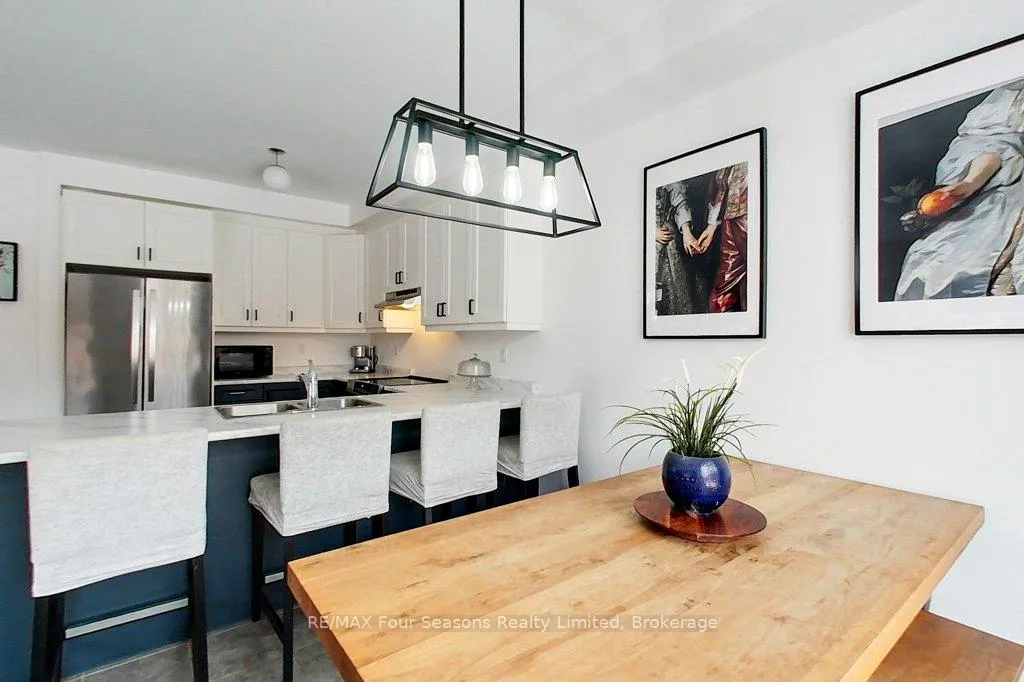 Photo 14 of 35 Kirby Avenue, Collingwood — HOMEH