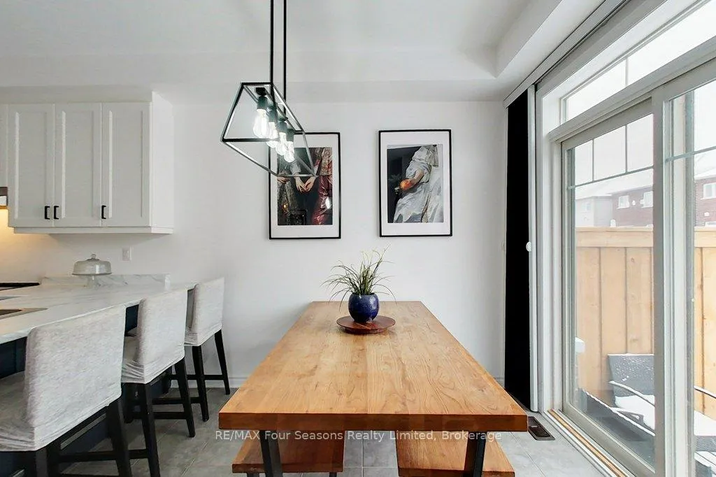 Photo 16 of 35 Kirby Avenue, Collingwood — HOMEH
