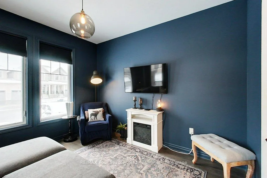 Photo 21 of 35 Kirby Avenue, Collingwood — HOMEH