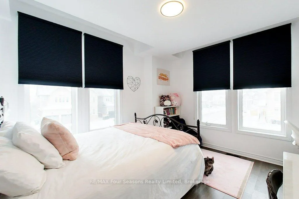 Photo 24 of 35 Kirby Avenue, Collingwood — HOMEH