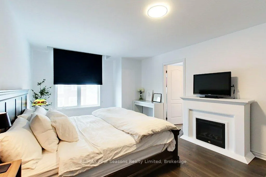 Photo 32 of 35 Kirby Avenue, Collingwood — HOMEH