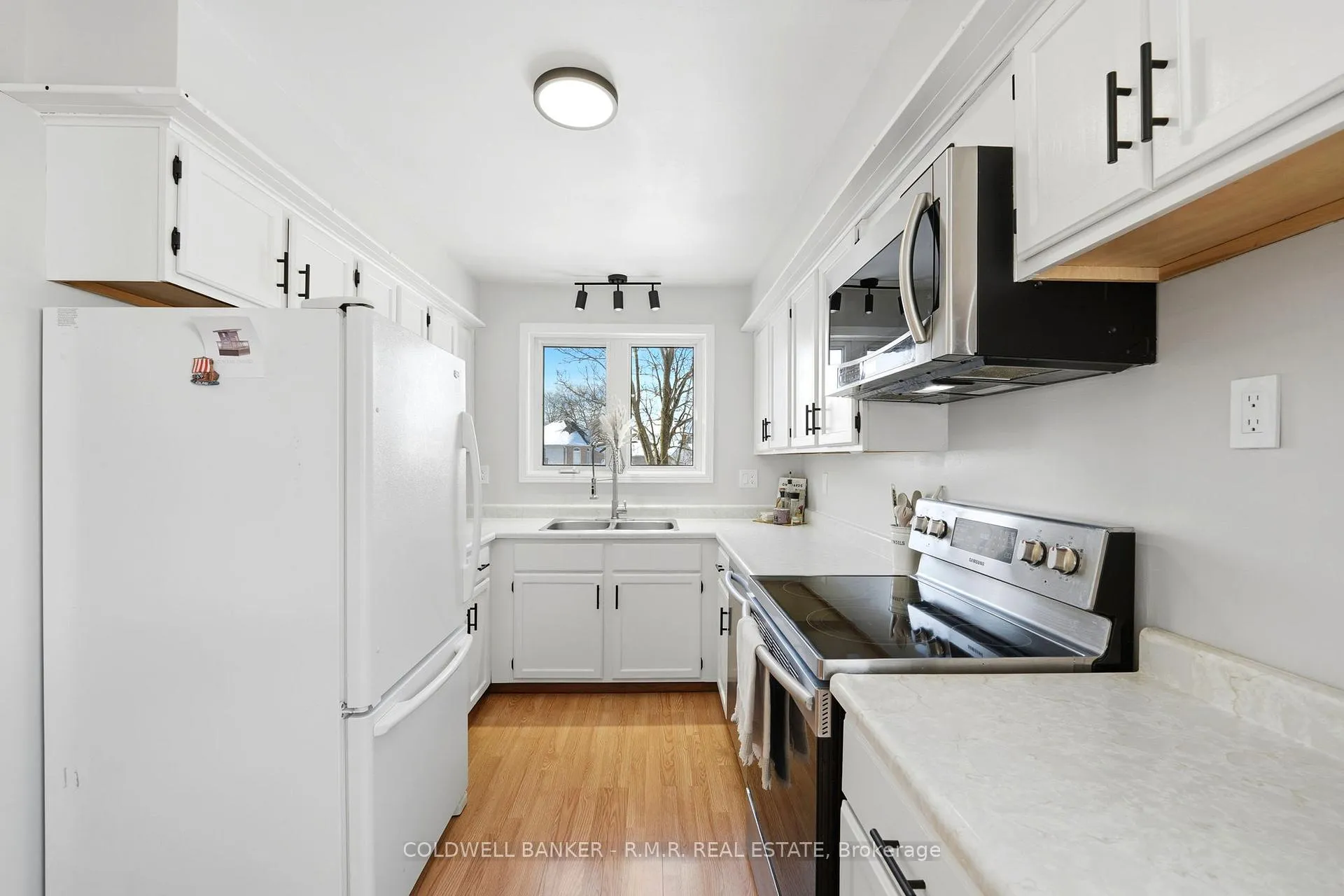 Photo 9 of 135 Sutherland Crescent, Cobourg — HOMEH
