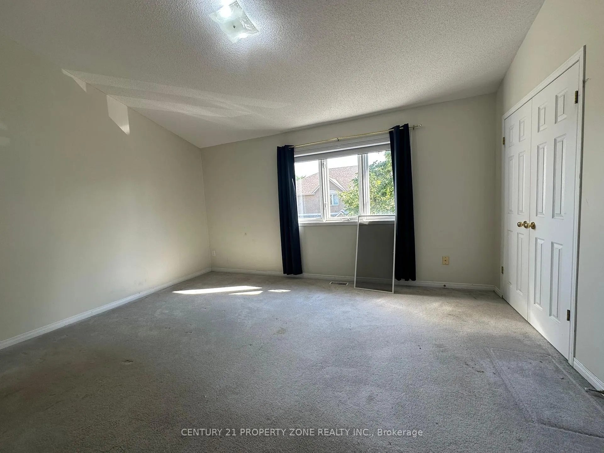 Photo 14 of Unit 35, 1889 Upper Wentworth Street, Hamilton, Allison — HOMEH