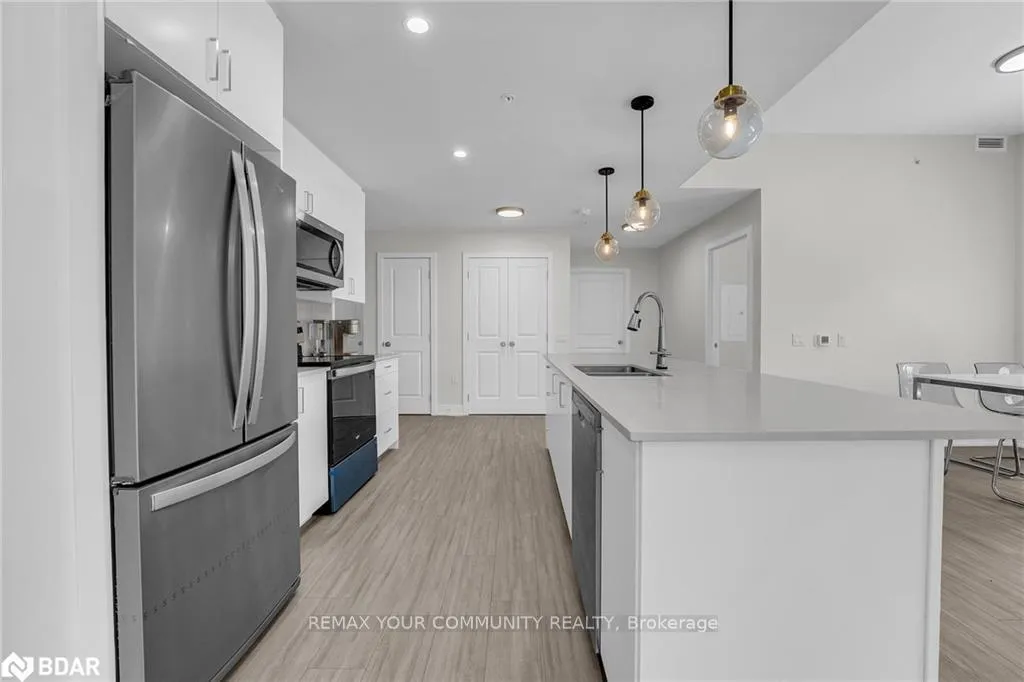 Photo 7 of Unit 211, 121 Mary Street, Clearview, Creemore — HOMEH