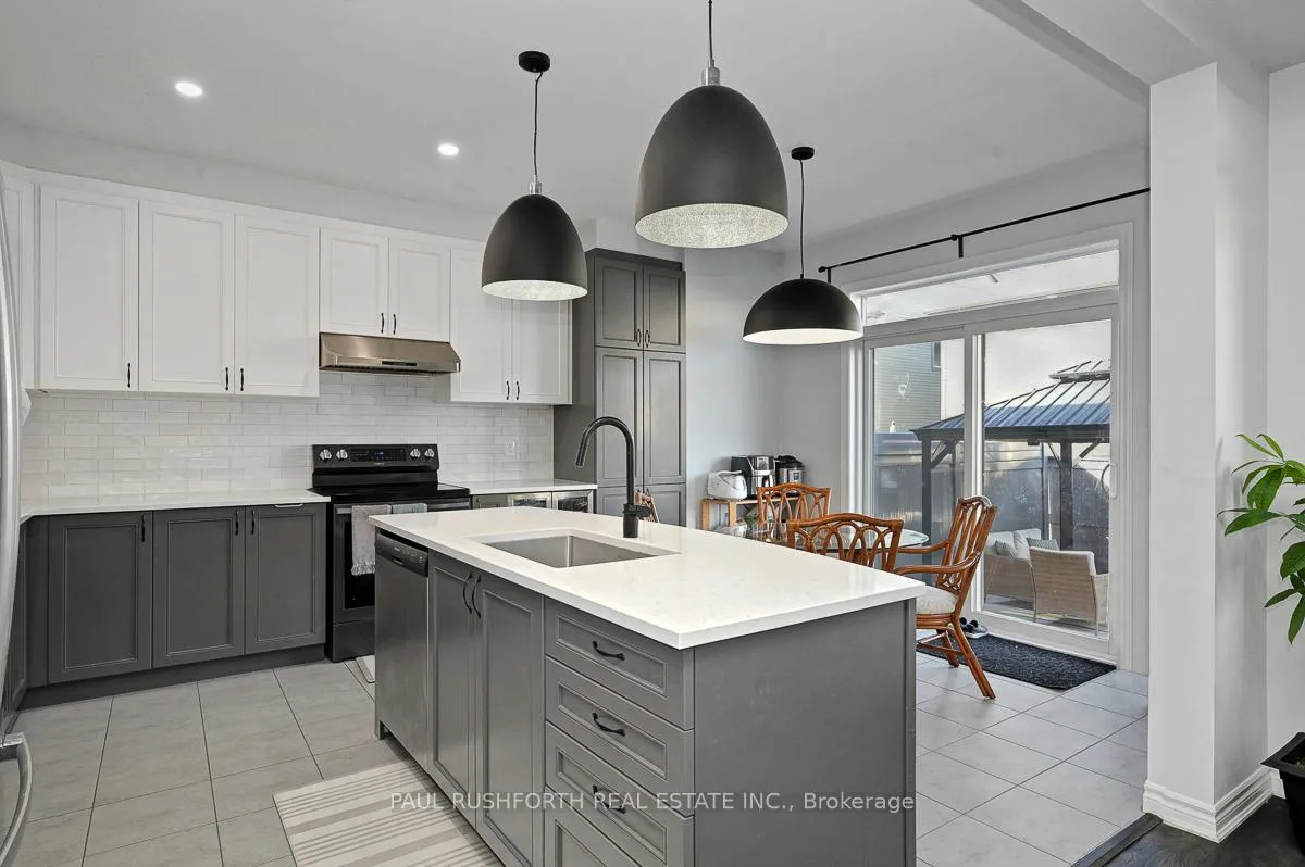 Photo 8 of 45 Mudminnow Crescent, Ottawa, Avalon West — HOMEH