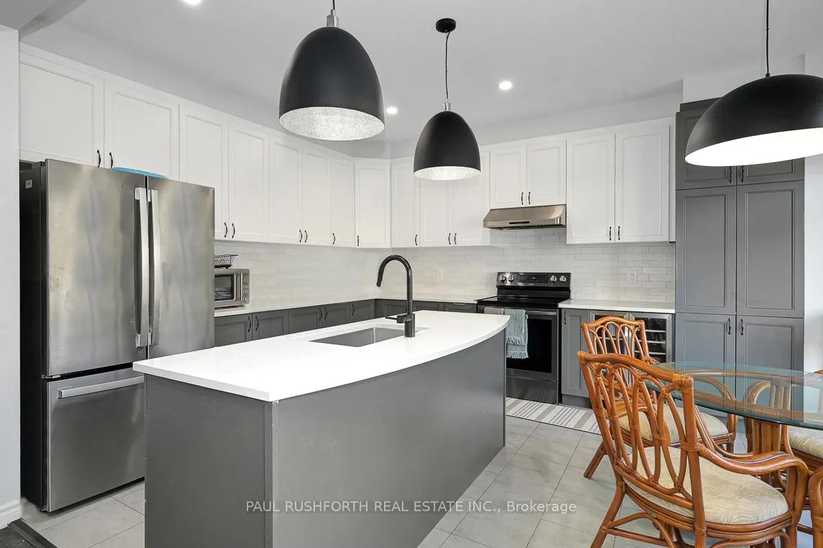 Photo 9 of 45 Mudminnow Crescent, Ottawa, Avalon West — HOMEH
