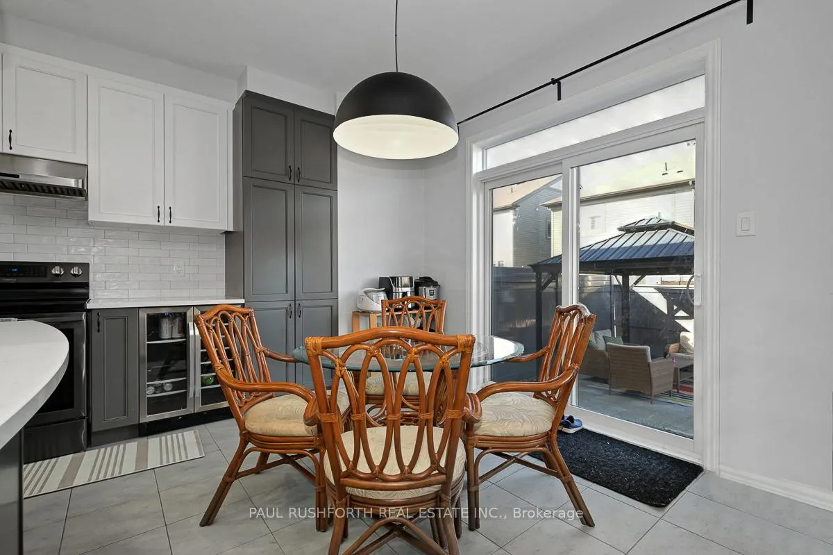Photo 11 of 45 Mudminnow Crescent, Ottawa, Avalon West — HOMEH
