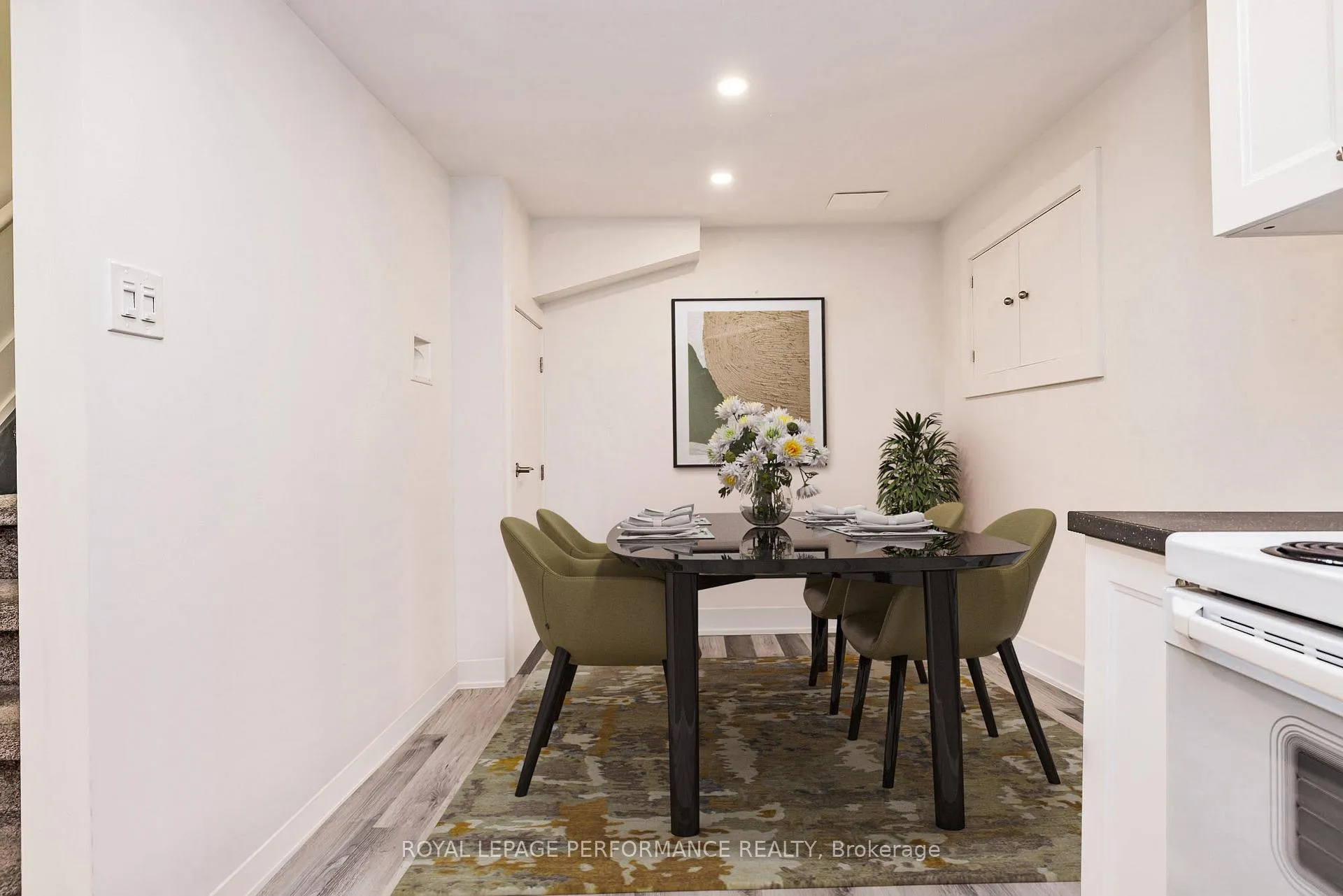 Photo 8 of Unit B, 36 Largo Crescent, Ottawa, Meadowlands/Crestview — HOMEH