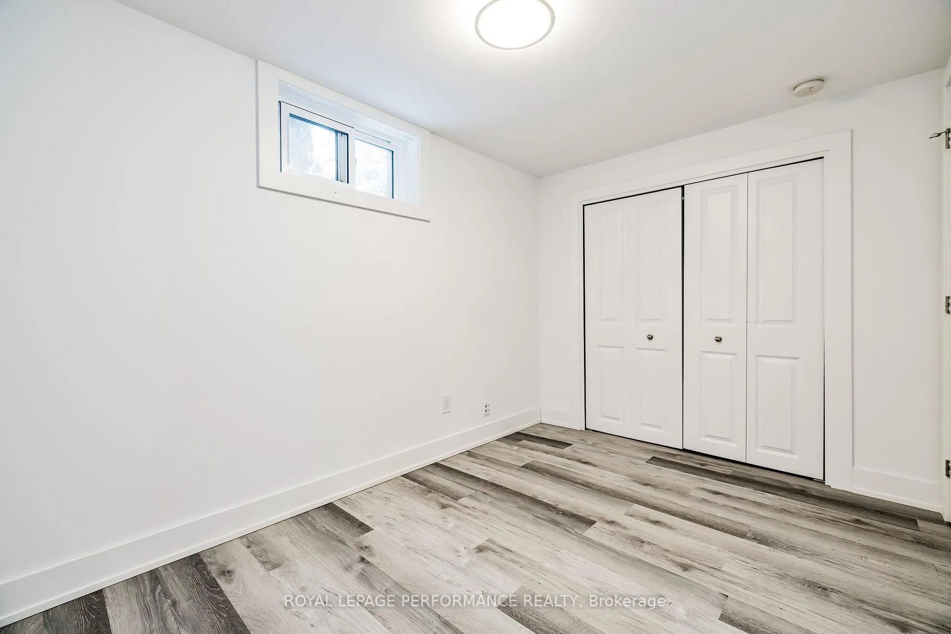 Photo 12 of Unit B, 36 Largo Crescent, Ottawa, Meadowlands/Crestview — HOMEH