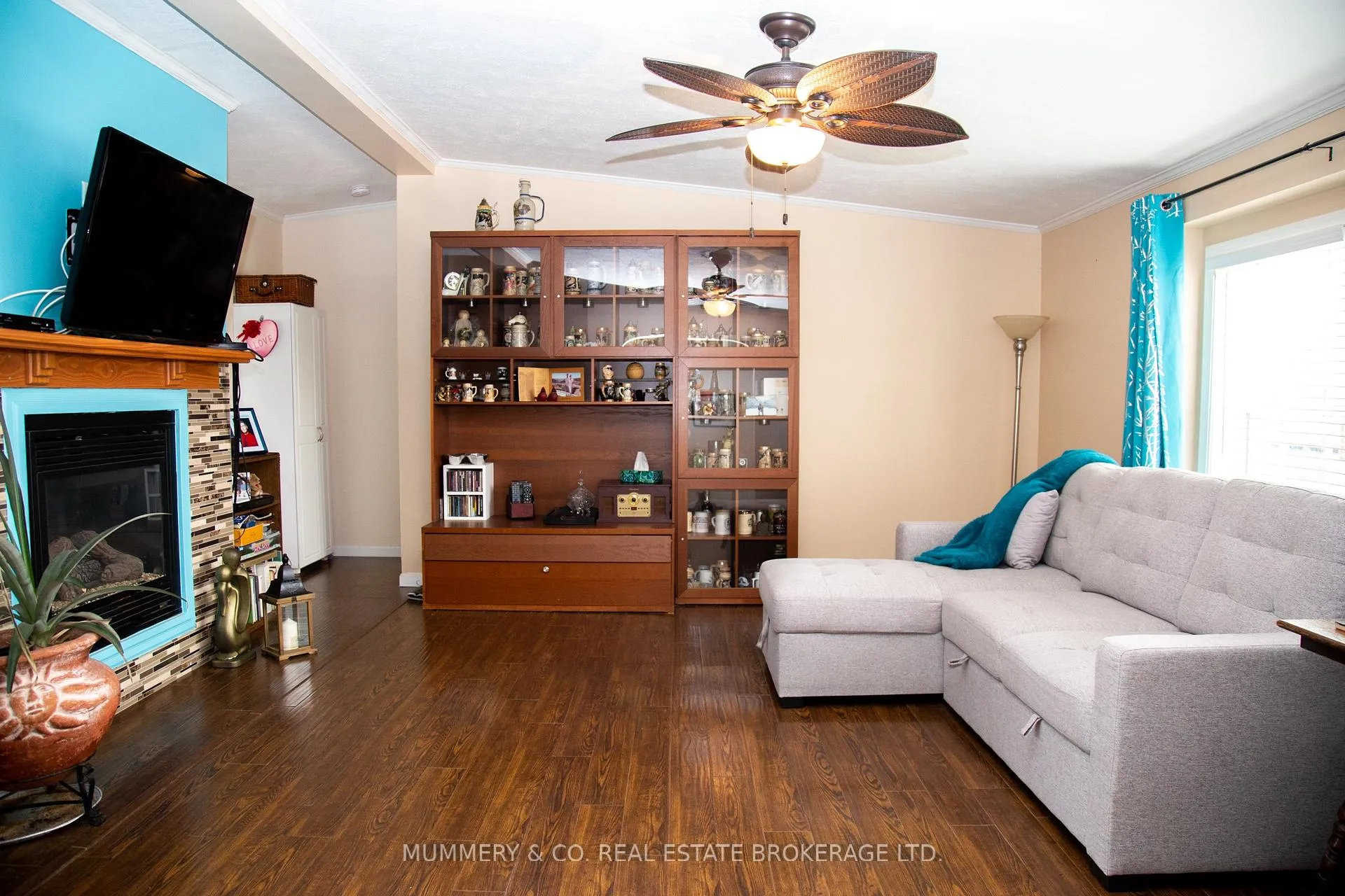 Photo 3 of 22 Cricklewood Crescent, Markham, Royal Orchard — HOMEH