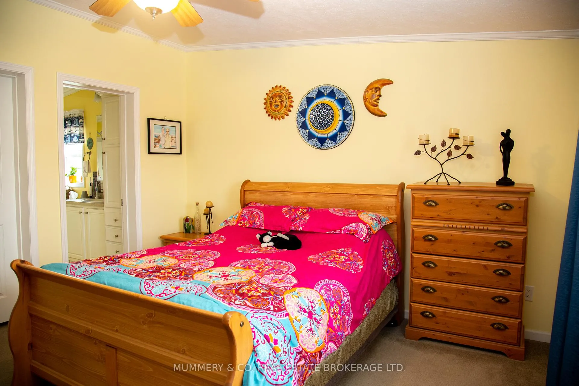 Photo 9 of 22 Cricklewood Crescent, Markham, Royal Orchard — HOMEH