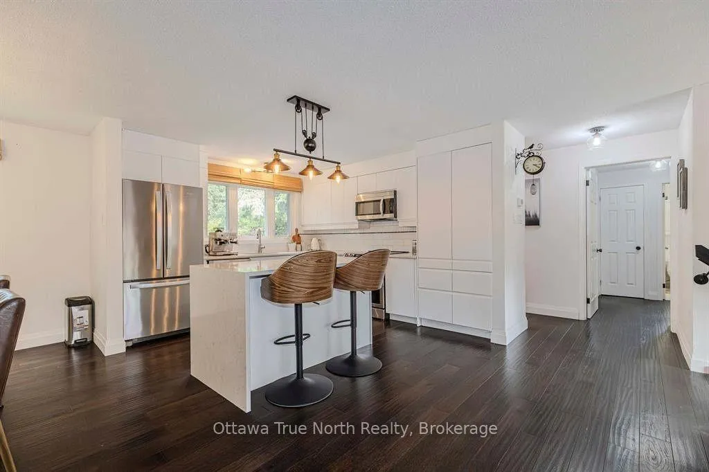 Photo 9 of 31 Ashgrove Crescent, Ottawa, Briargreen — HOMEH