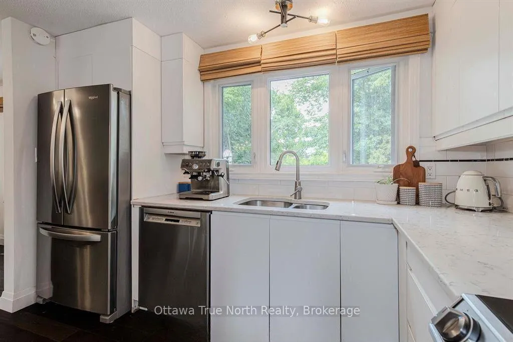 Photo 13 of 31 Ashgrove Crescent, Ottawa, Briargreen — HOMEH