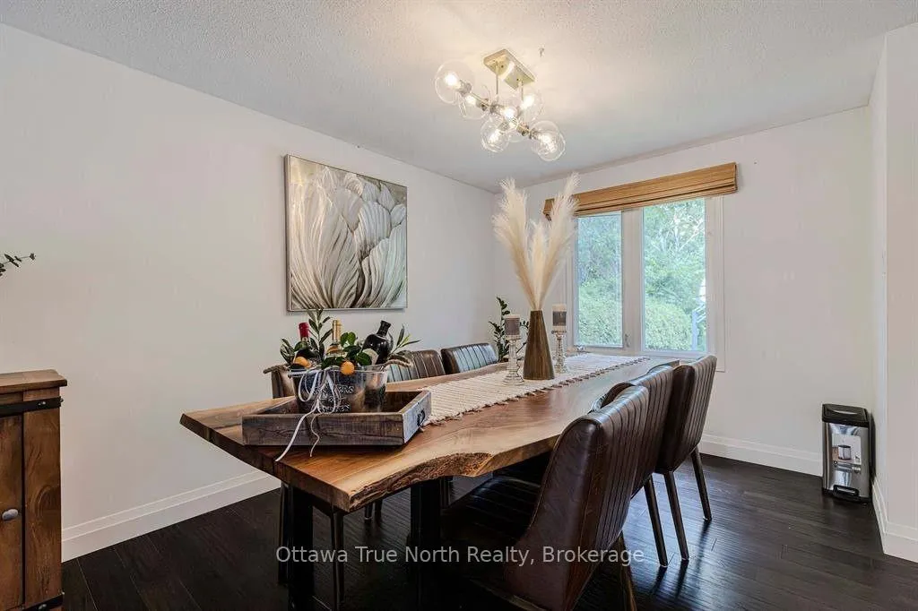 Photo 16 of 31 Ashgrove Crescent, Ottawa, Briargreen — HOMEH