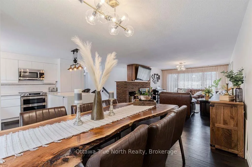Photo 20 of 31 Ashgrove Crescent, Ottawa, Briargreen — HOMEH
