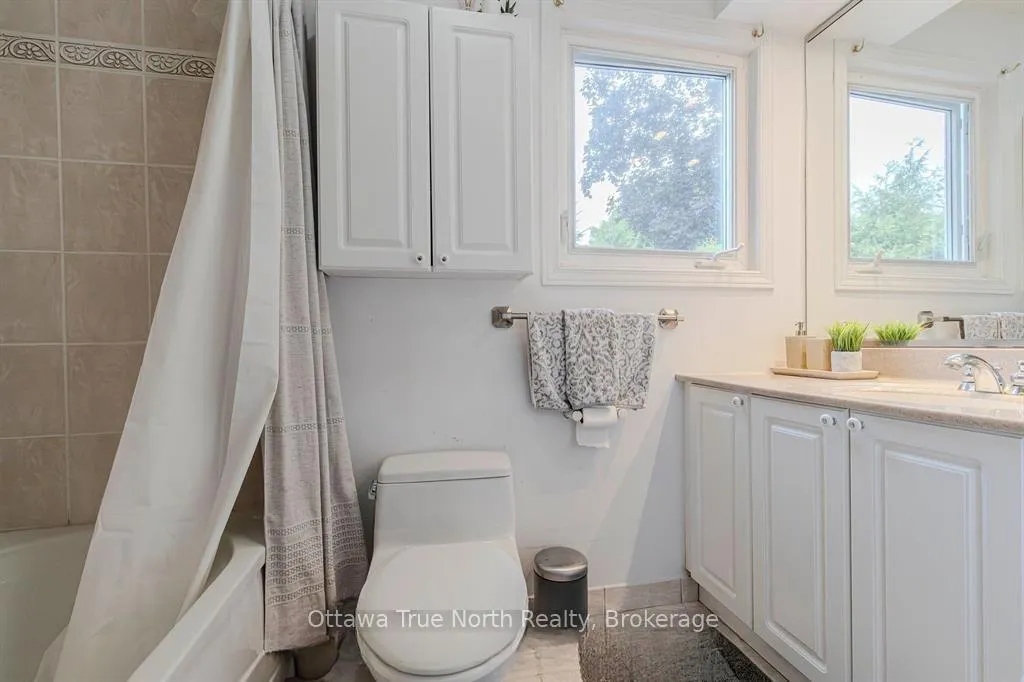 Photo 29 of 31 Ashgrove Crescent, Ottawa, Briargreen — HOMEH