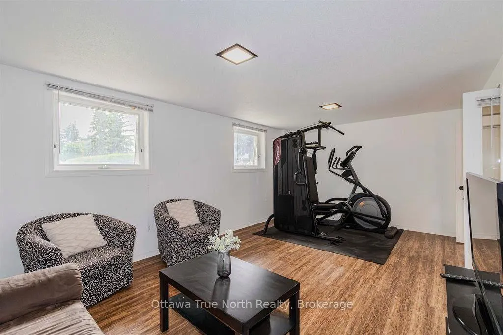 Photo 44 of 31 Ashgrove Crescent, Ottawa, Briargreen — HOMEH