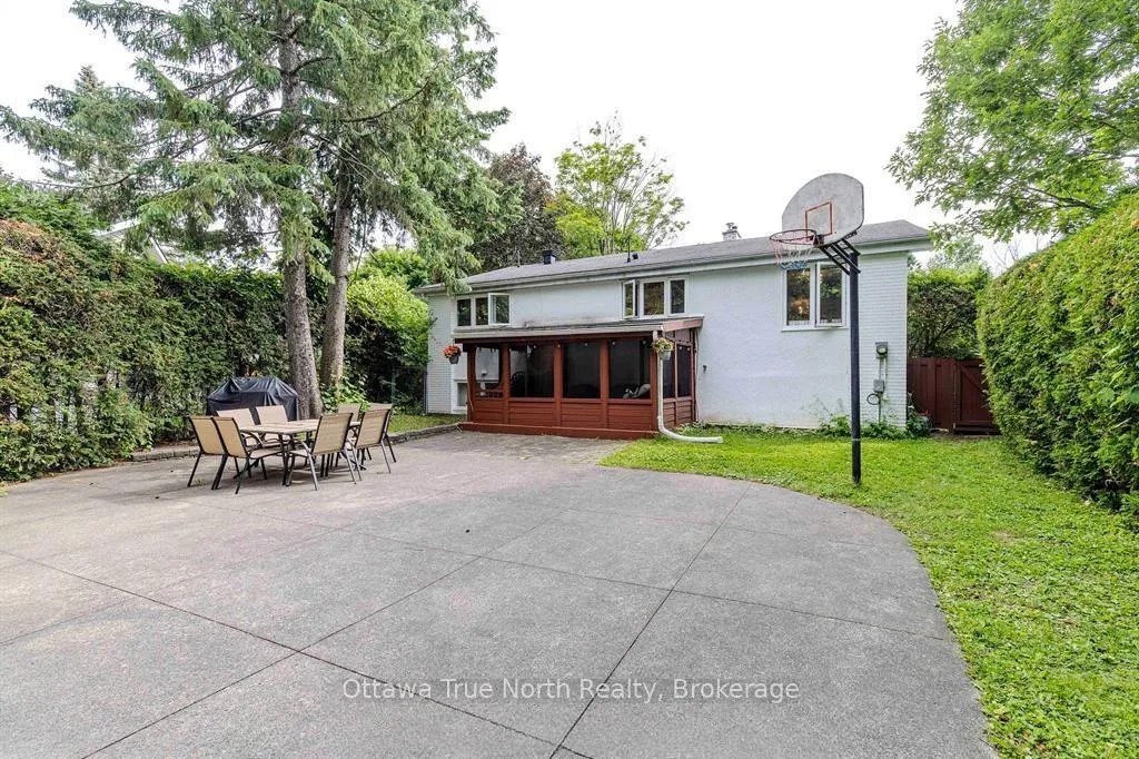 Photo 49 of 31 Ashgrove Crescent, Ottawa, Briargreen — HOMEH