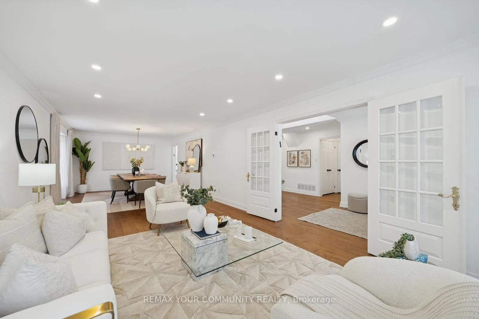Photo 6 of 139 Franklin Avenue, Vaughan, Crestwood-Springfarm-Yorkhill — HOMEH
