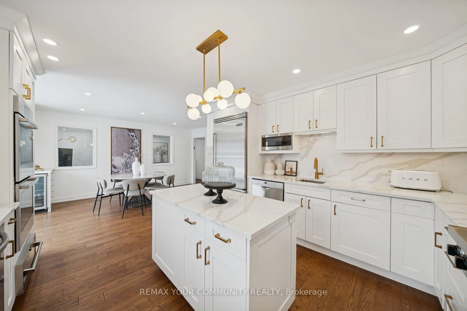 Photo 9 of 139 Franklin Avenue, Vaughan, Crestwood-Springfarm-Yorkhill — HOMEH