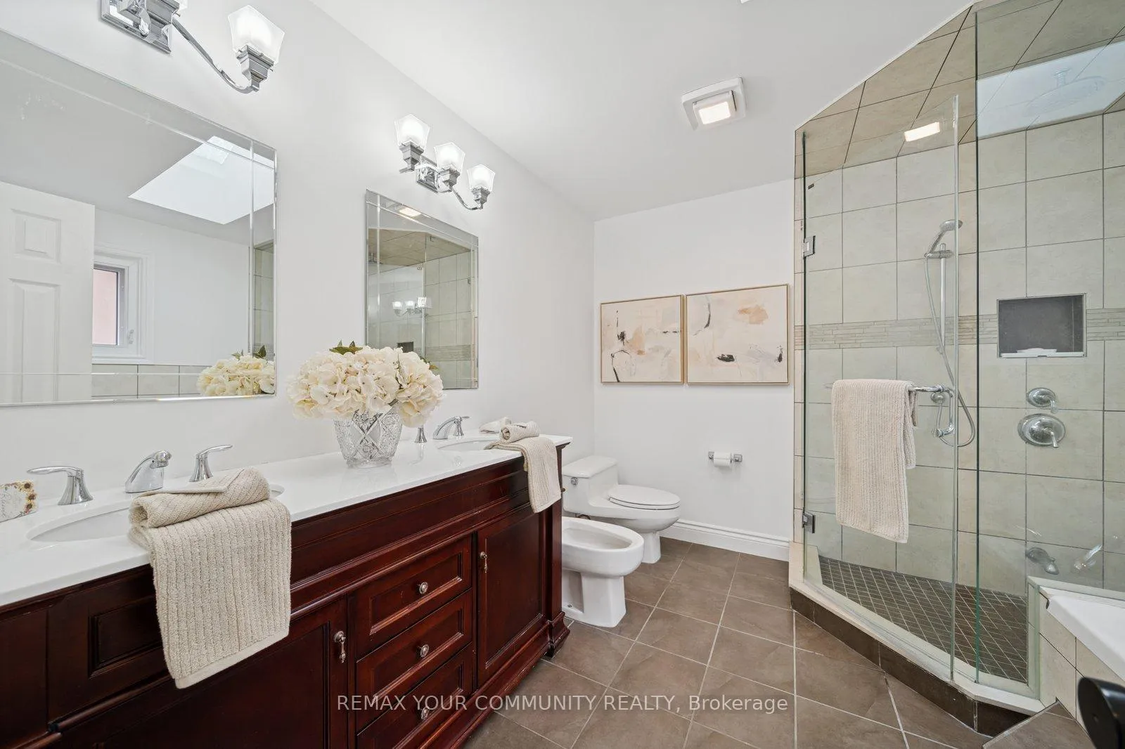 Photo 19 of 139 Franklin Avenue, Vaughan, Crestwood-Springfarm-Yorkhill — HOMEH