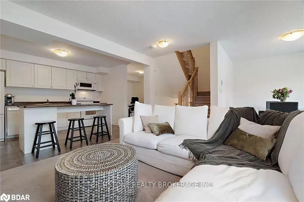 Photo 12 of 46 Andean Lane, Barrie, Rural Barrie Southwest — HOMEH